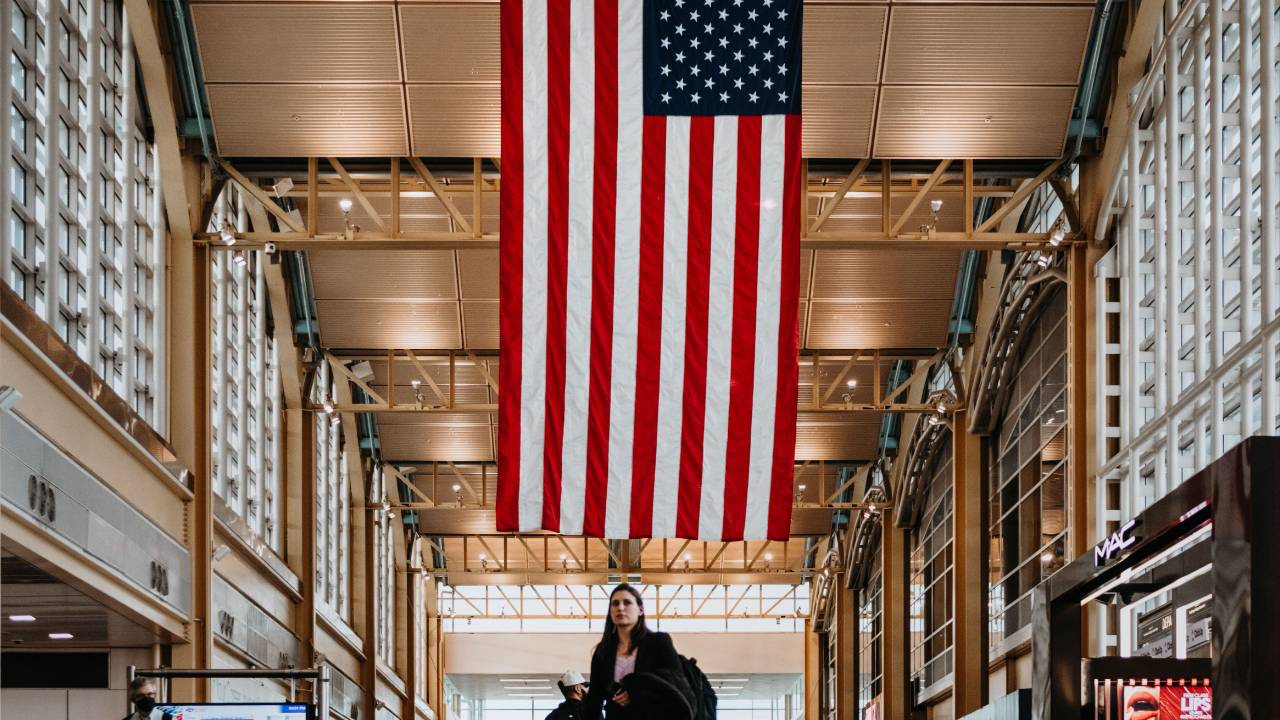 thumbnail for Your First 72 Hours in America 🇺🇸✨