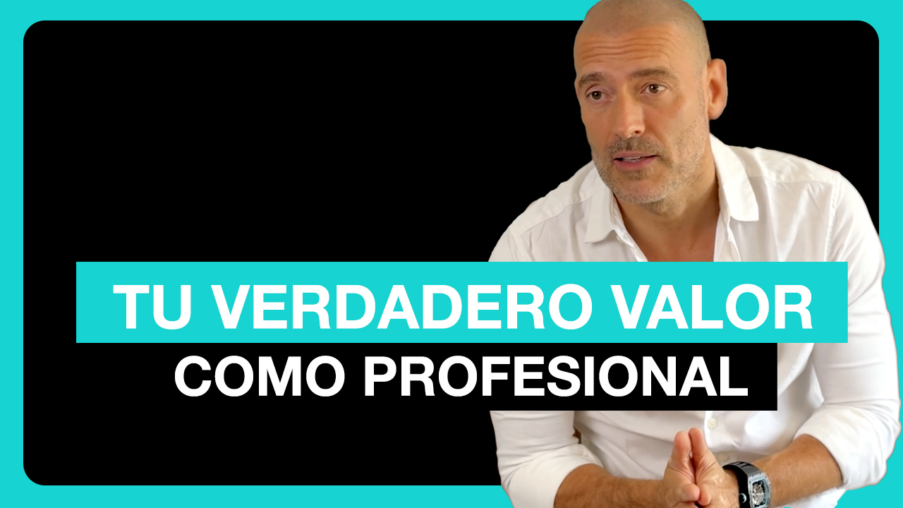 Deja de Trabajar “Más” y Empieza a Ganar Más: Cómo Convertir Tu Experiencia en un Activo Rentable