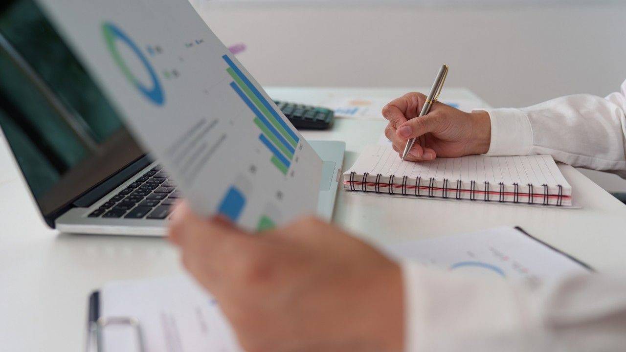 reviewing mentoring program results