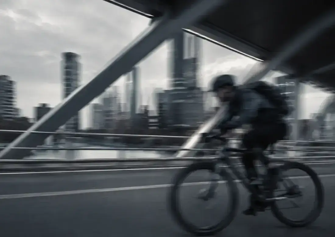 Cycliste urbain, illustration de la mission Systèmes d’agents IA