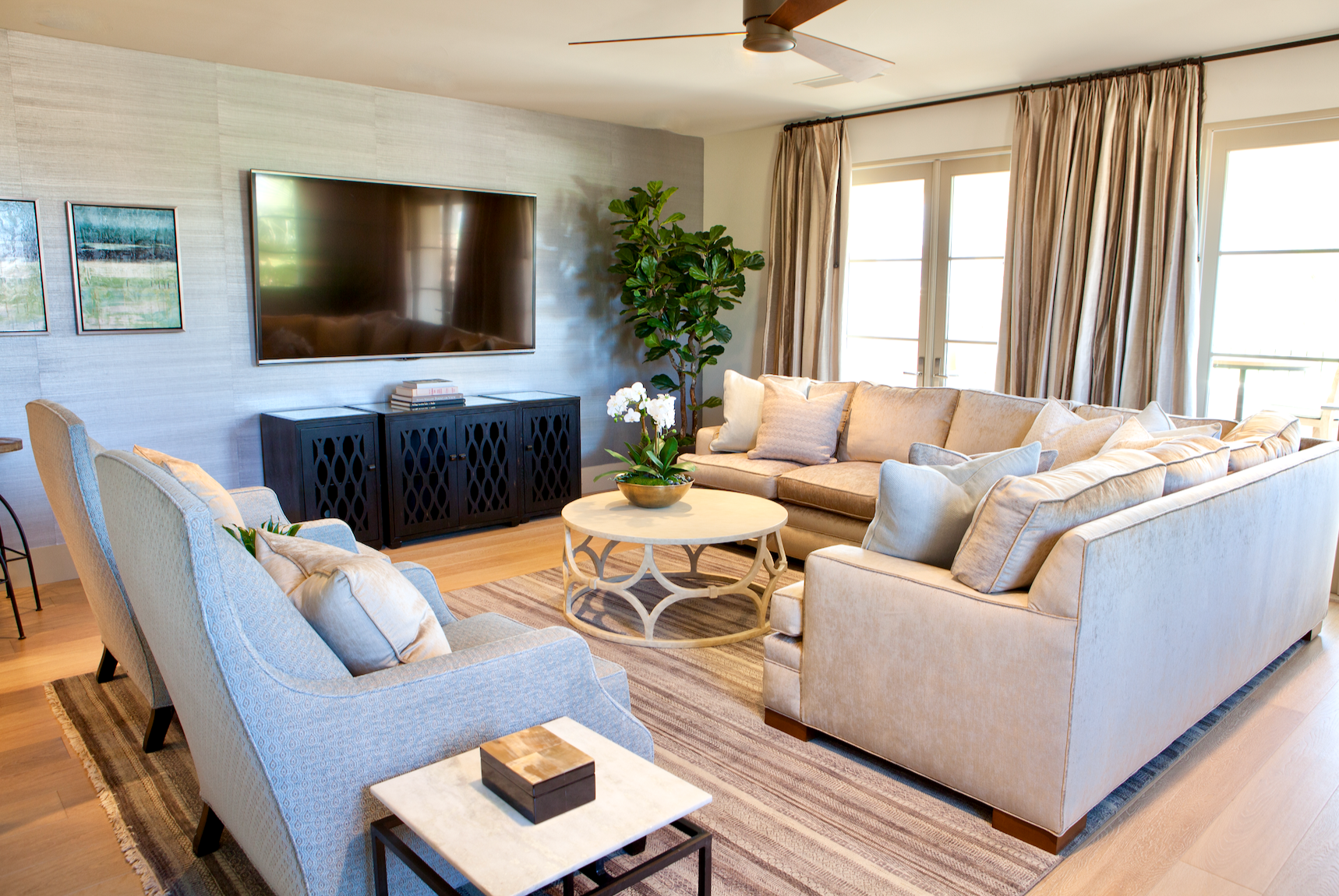 Via Pisa La Quinta California living room detail