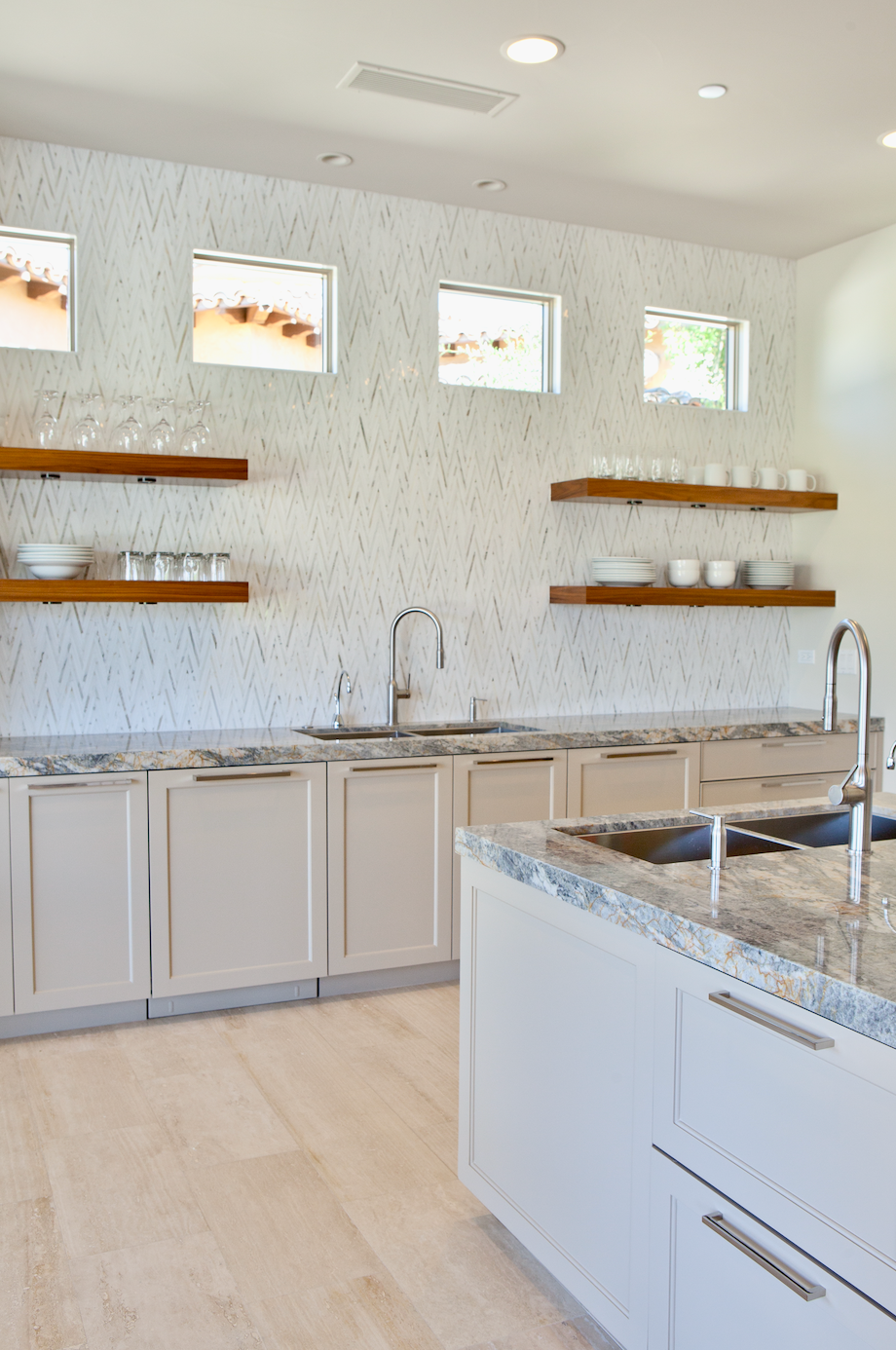 Via Pisa La Quinta California kitchen interior
