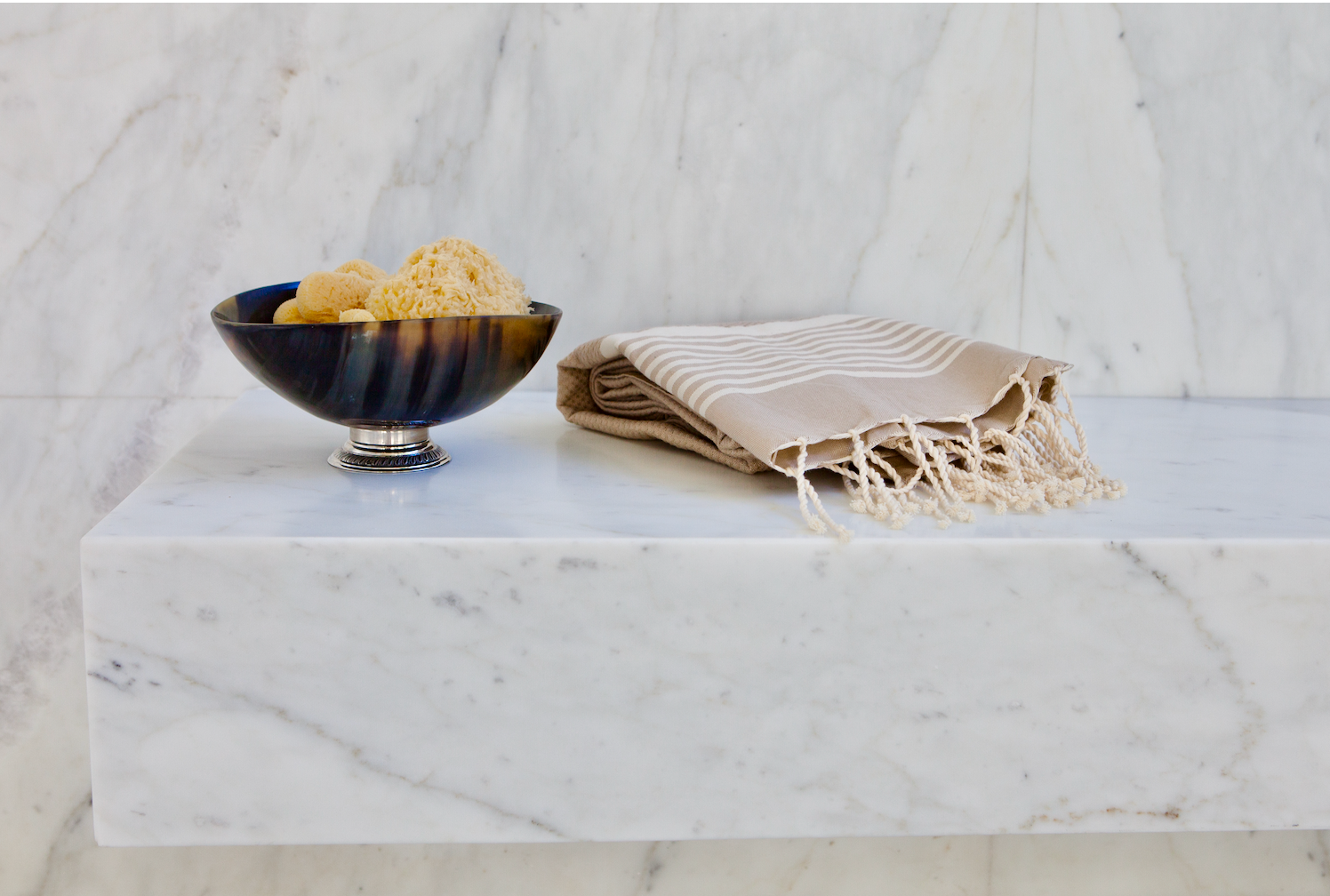 Via Pisa La Quinta California bathroom shower bench detail