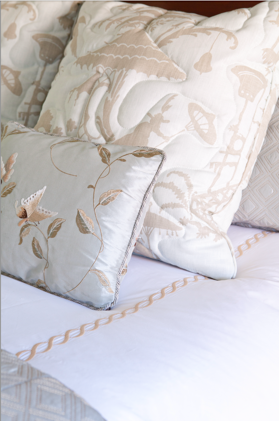 Bayshore Drive Newport Beach California bedding detail