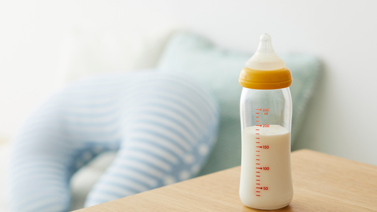 A new mother wondering about nipple confusion