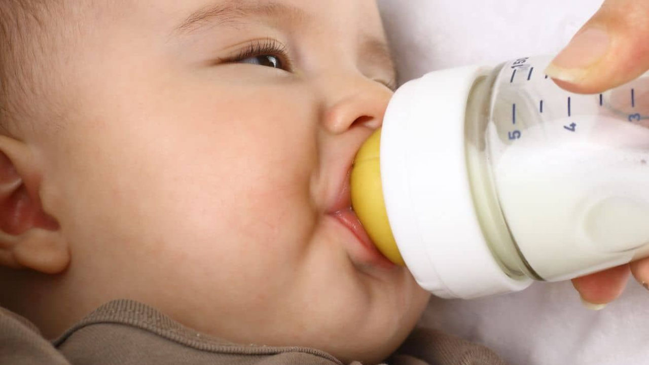Baby with bottle latch that isn't a good fit
