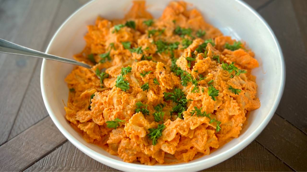 Easy Creamy Red Pepper Pasta – A Perfect Dairy-Free Dinner