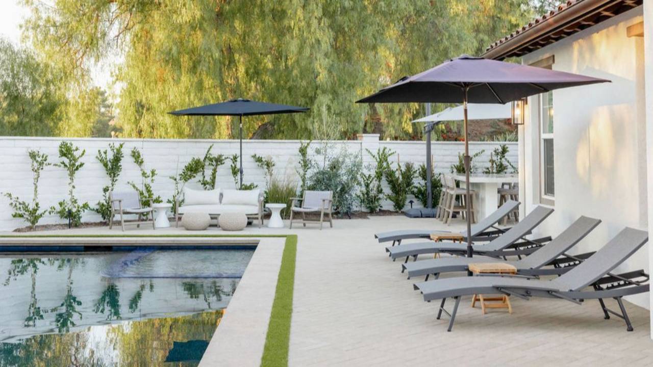 Pavers vs. Poured Concrete: Which Should You Choose?