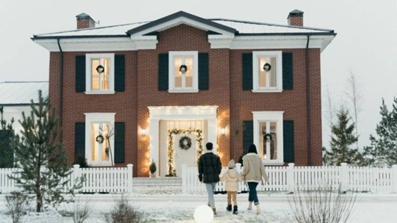 Deck the Halls (and the Yard) with Boughs of Holly