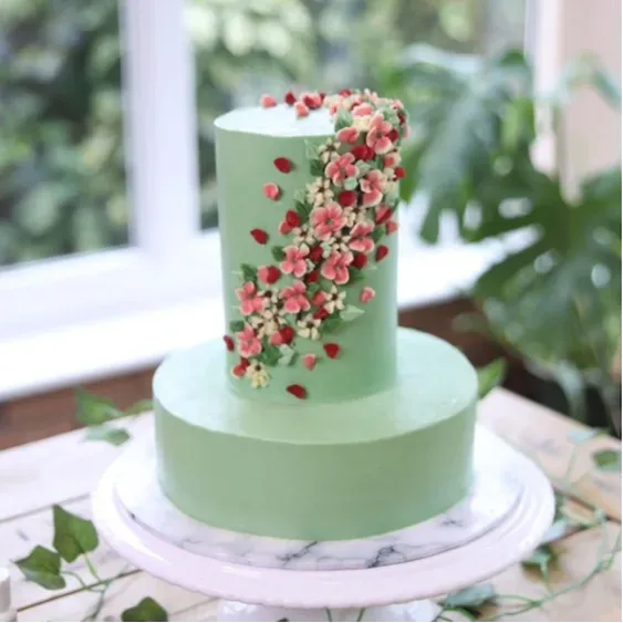 Buttercream Petals - Online Cake Decorating School