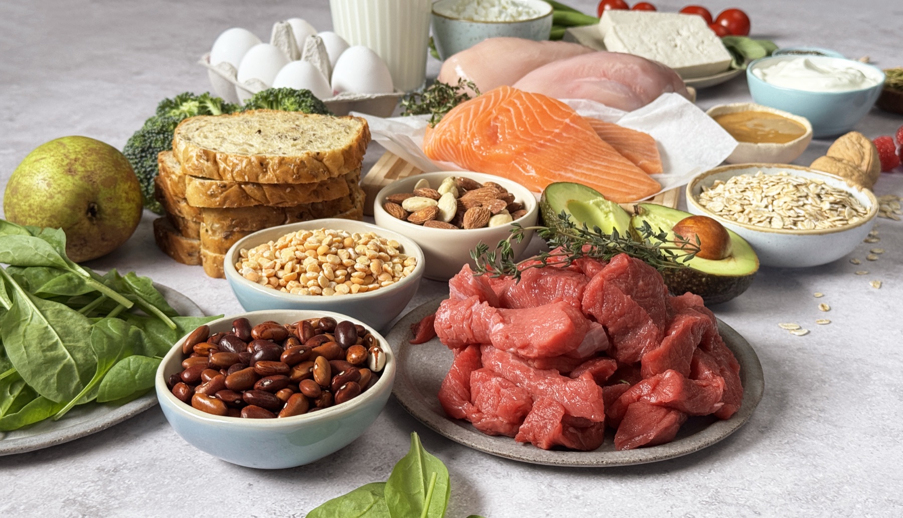 Varied high-protein foods for sports nutrition planning