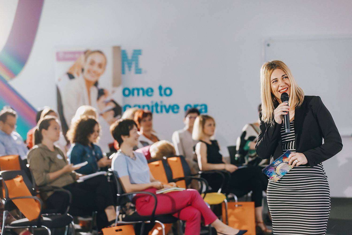 Meta Grošelj speaking at a conference