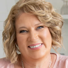 Erin Davis, money coach