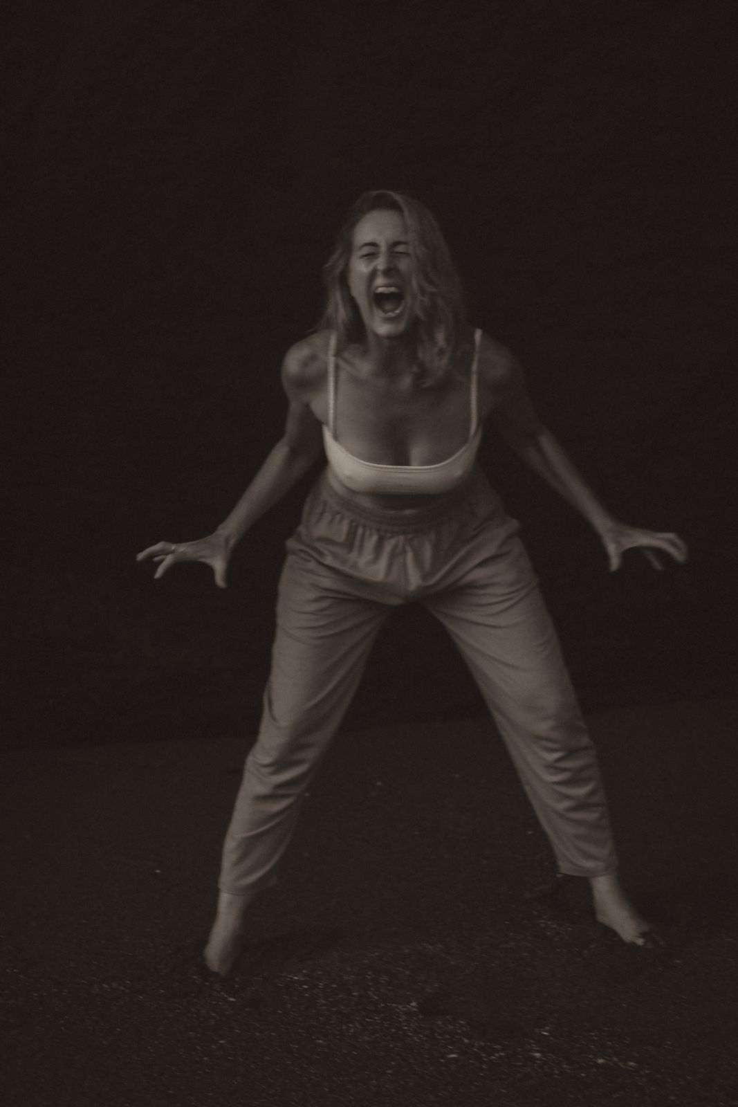 Rachel mid-roar