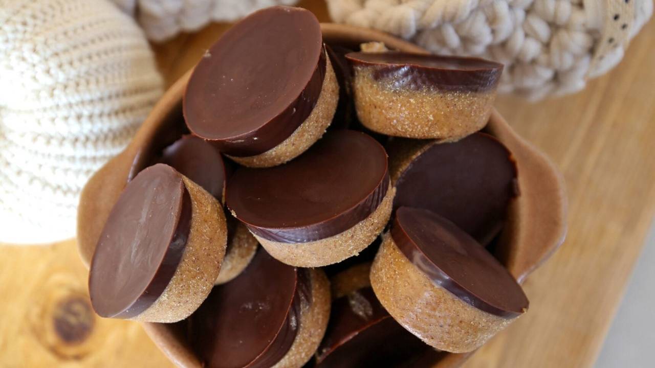 Mini Dark Chocolate Pumpkin Almond Cups
