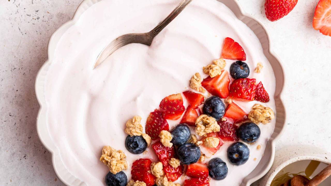 Vanilla Berry Cottage Cheese Whip