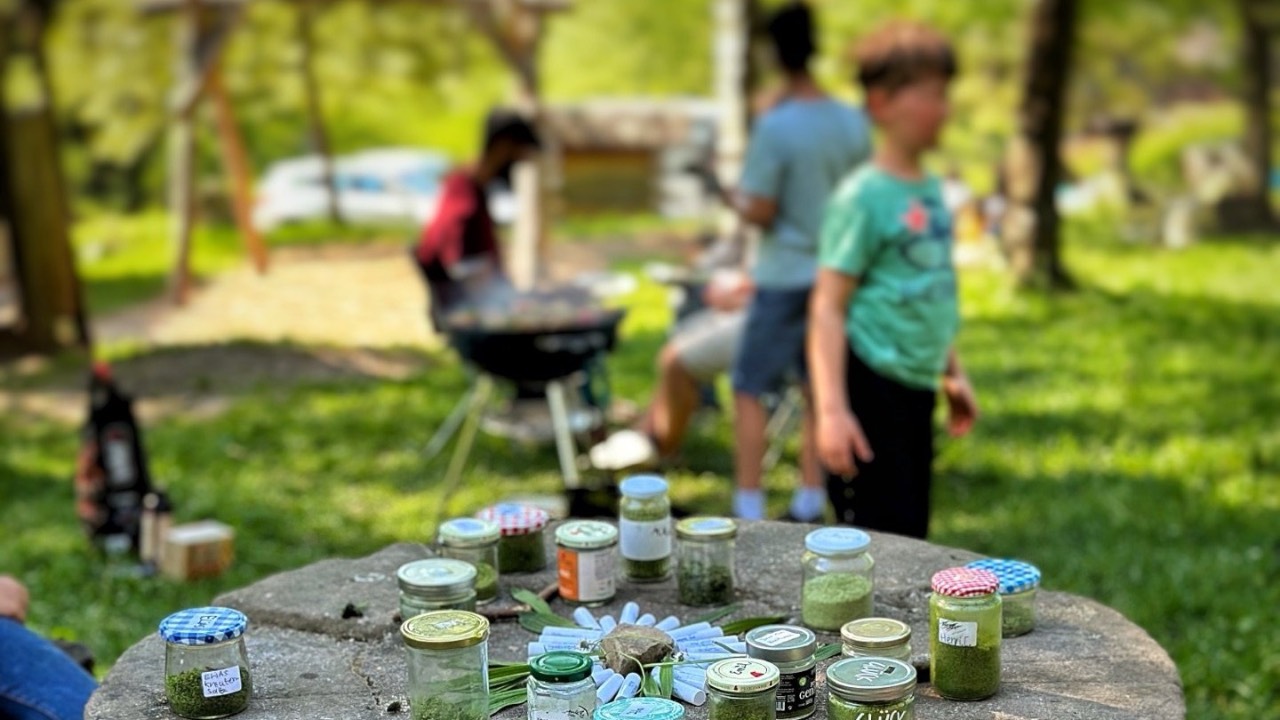 Mit Kinder - Kräuterworkshop