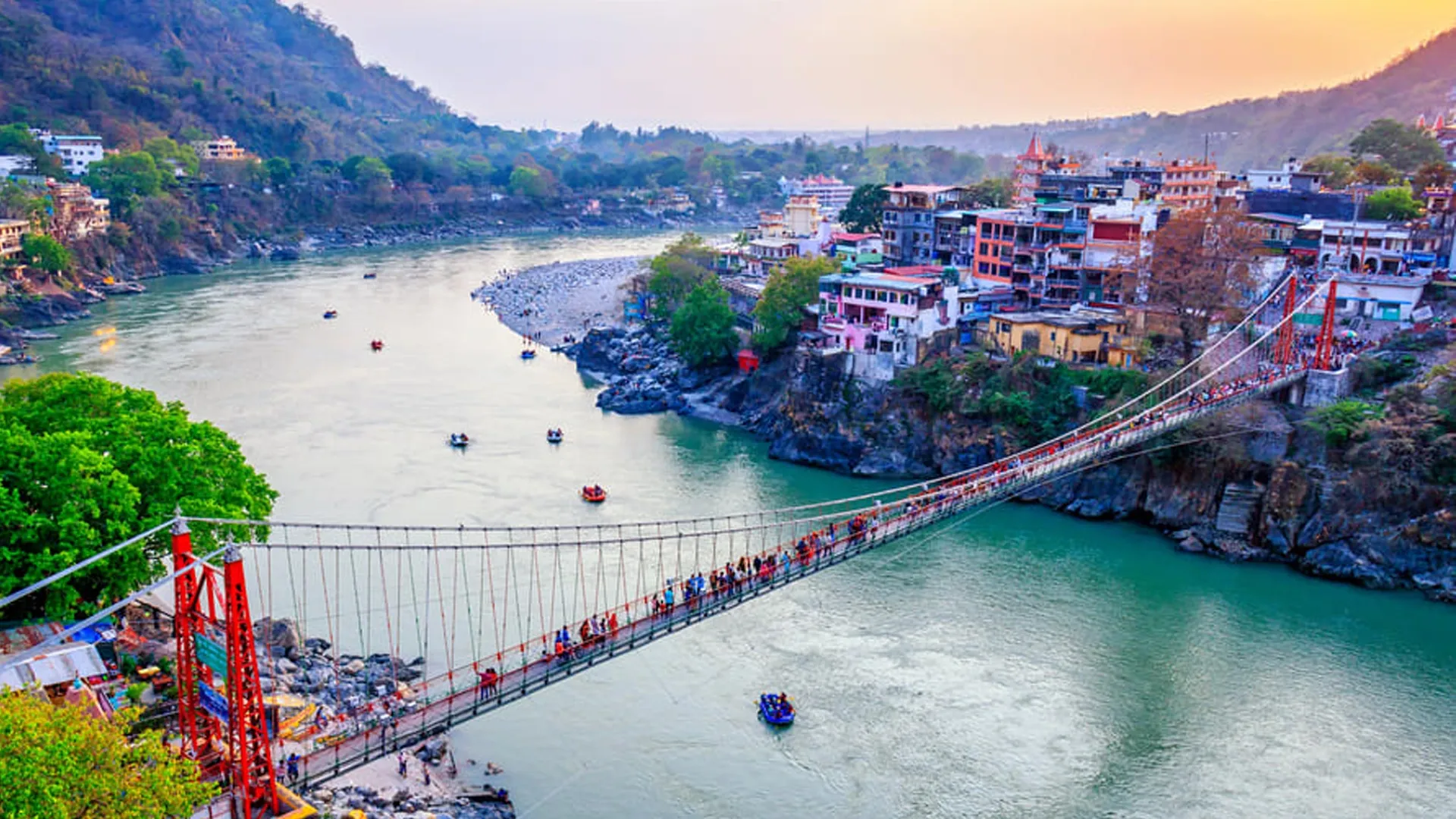 Gaṅgā āratī em Rishikesh