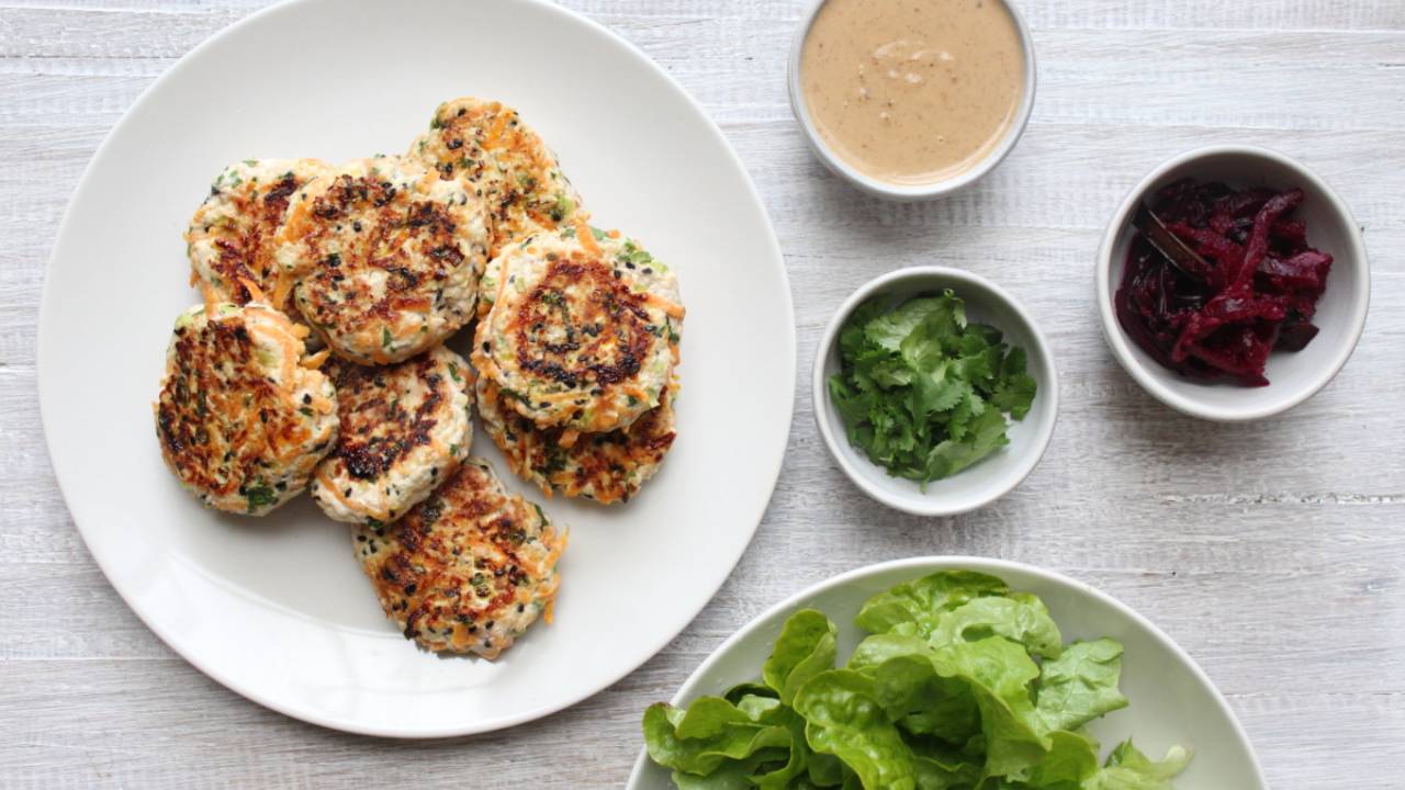 TURKEY, CARROT & SESAME BURGERS WITH MISO SAUCE
