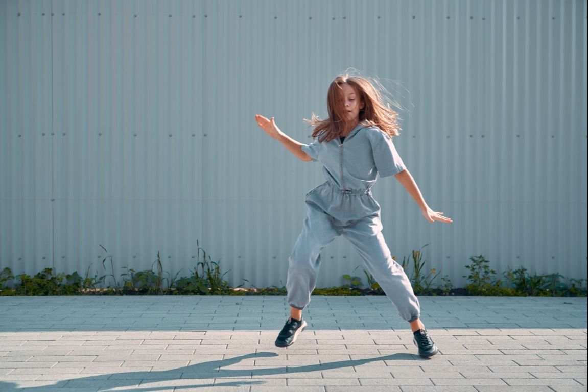 Girl dancing hip hop outside