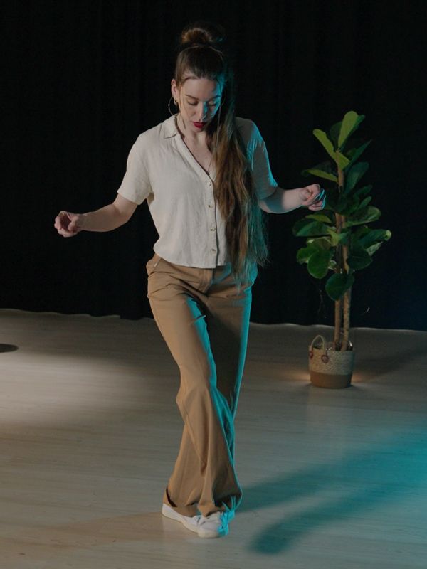 Introduction to house dance by Tamara