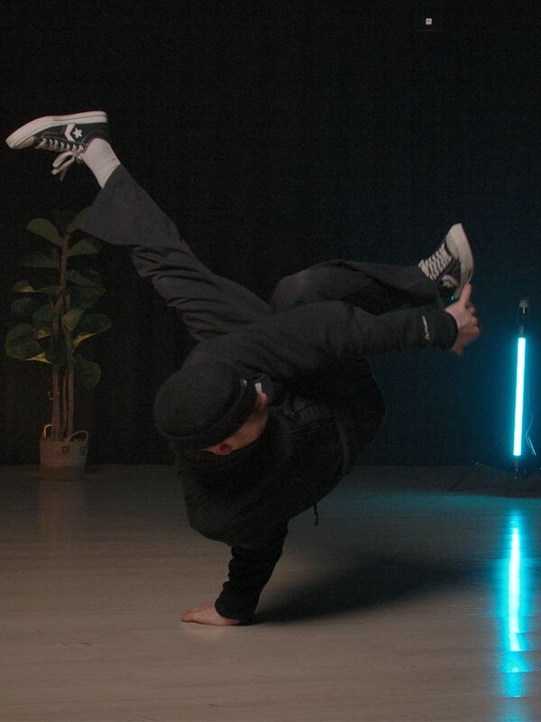 Breaking basics by Ozzi