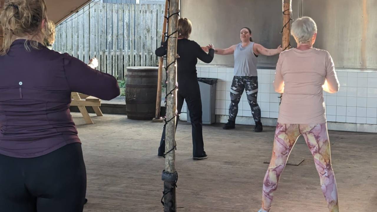 Shimmy Sweat And Swim With Steph