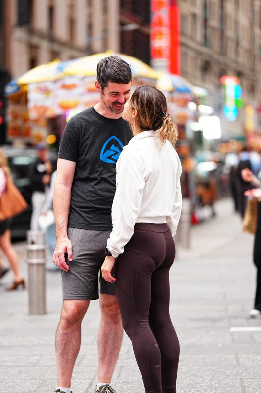 Happy couple, Playbook client