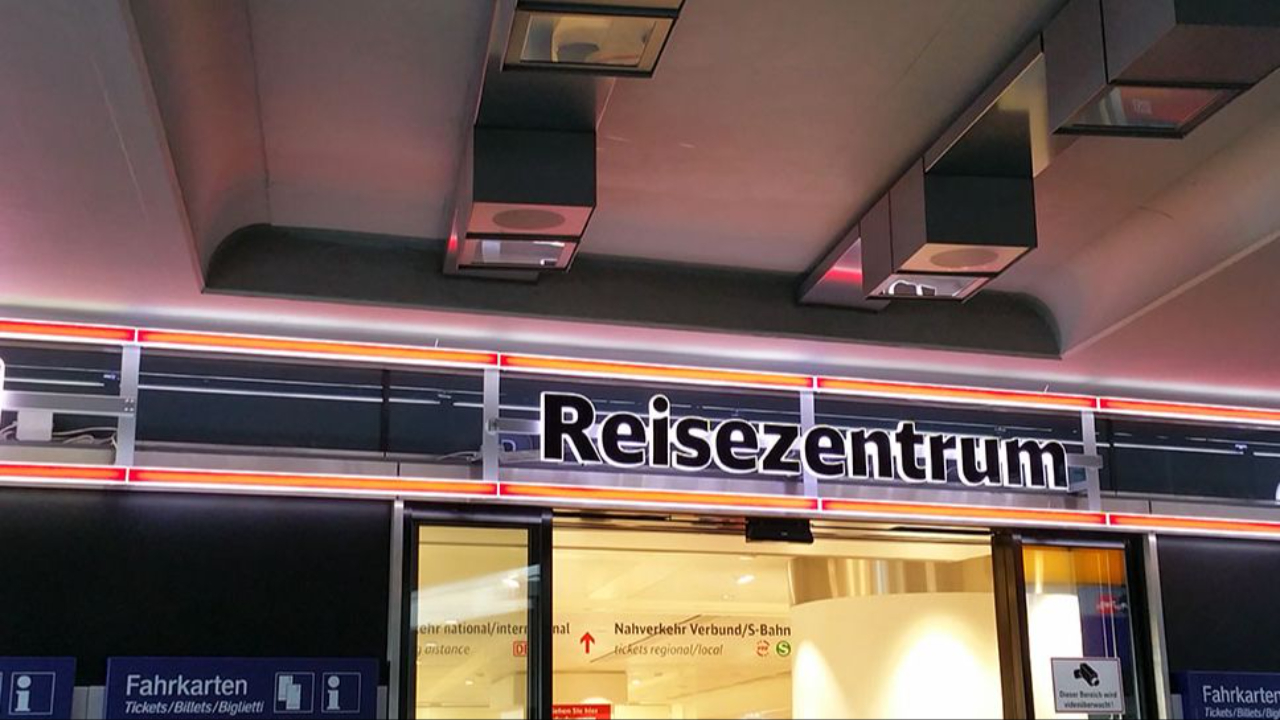 Deutsche Bahn ticket office