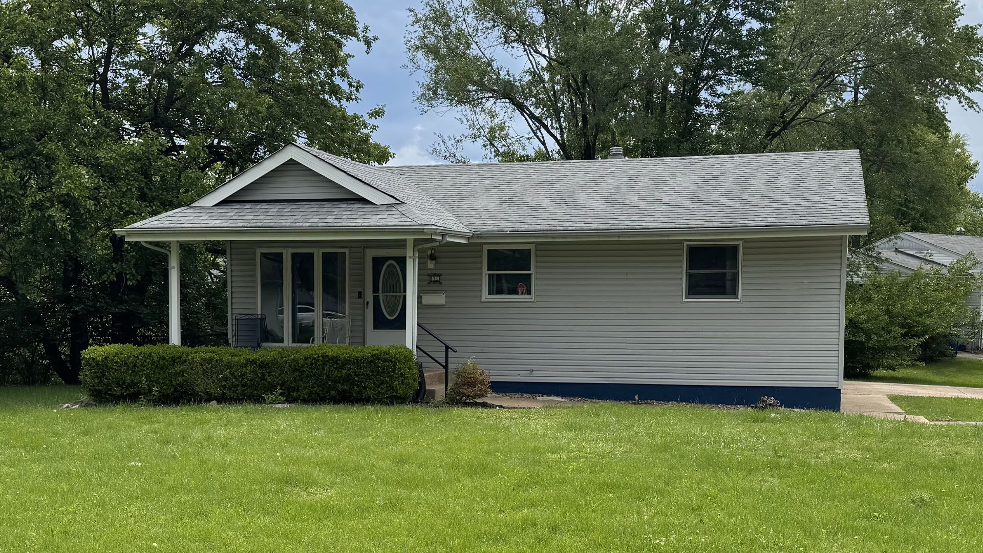 Home For Sale - 130 Florissant Park Dr, Florissant, MO 63031