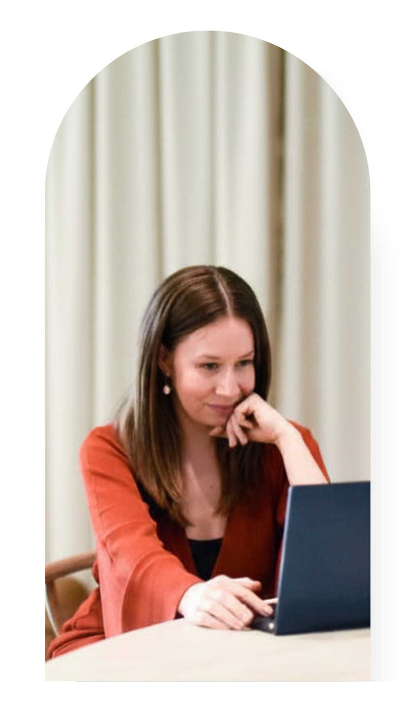 Natasha Kiemel-Incorvaia, Registered Psychologist creating online psychology courses for women navigating stress, anxiety and burnout