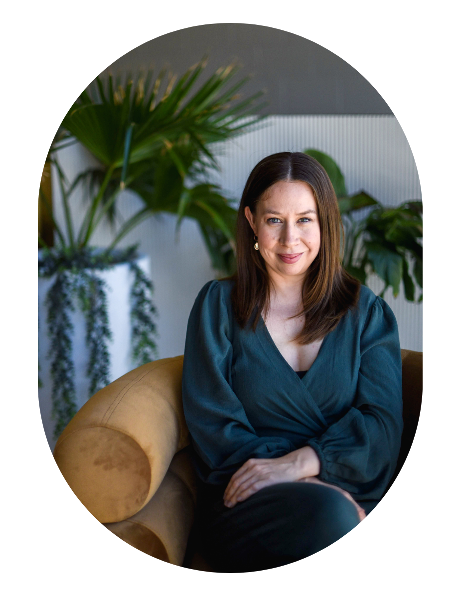 Natasha Kiemel-Incorvaia, AHPRA Registered Psychologist specialising in nervous system regulation, stress and anxiety courses for women