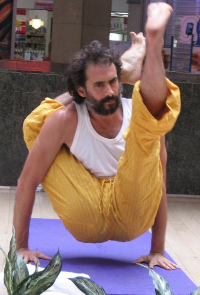 Albert en pratique de yoga