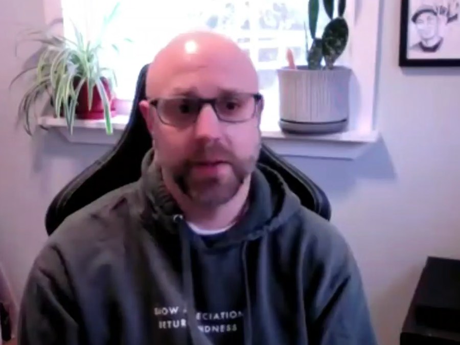 Brian from the USA, a Physioloops program participant