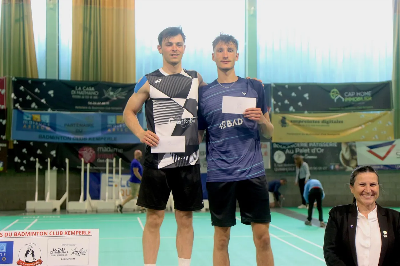 Léo sur le podium du Tour Élite de Quimperlé