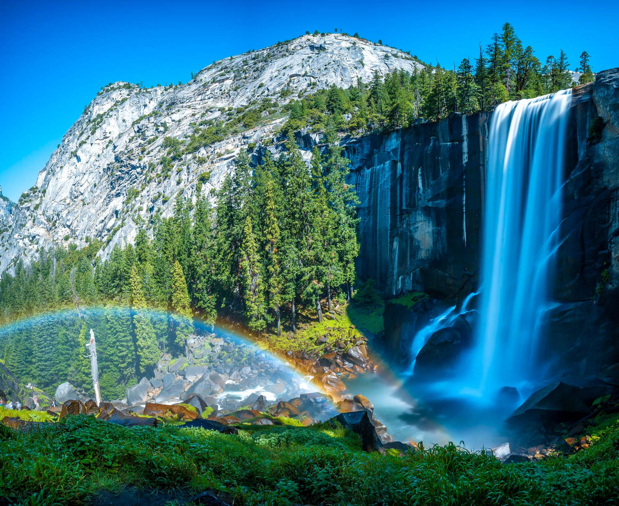 Millomeris waterfall and river