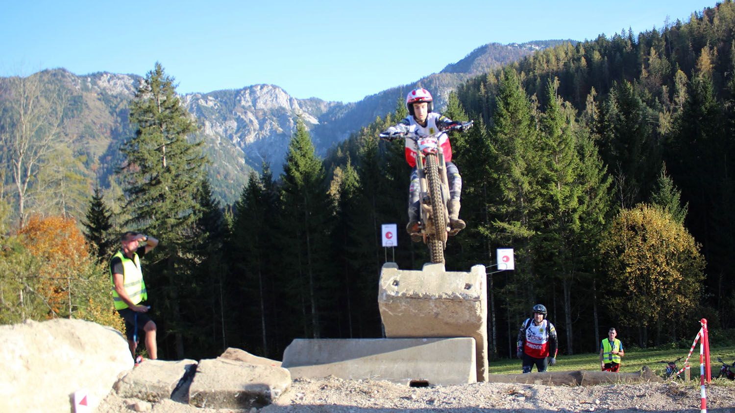 Trialhof Lunz am See mit Bergkulisse