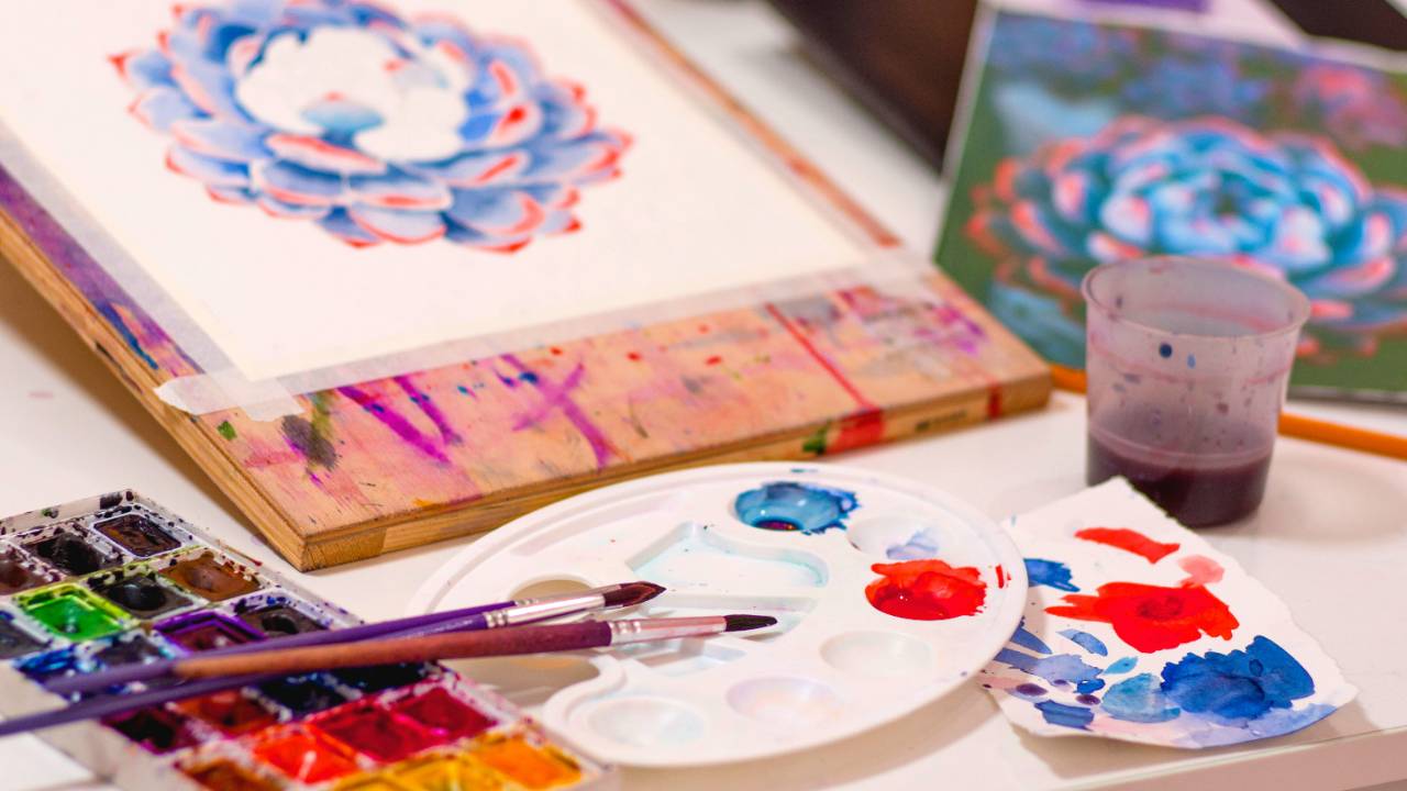 What Happens in an Art Therapy Session?