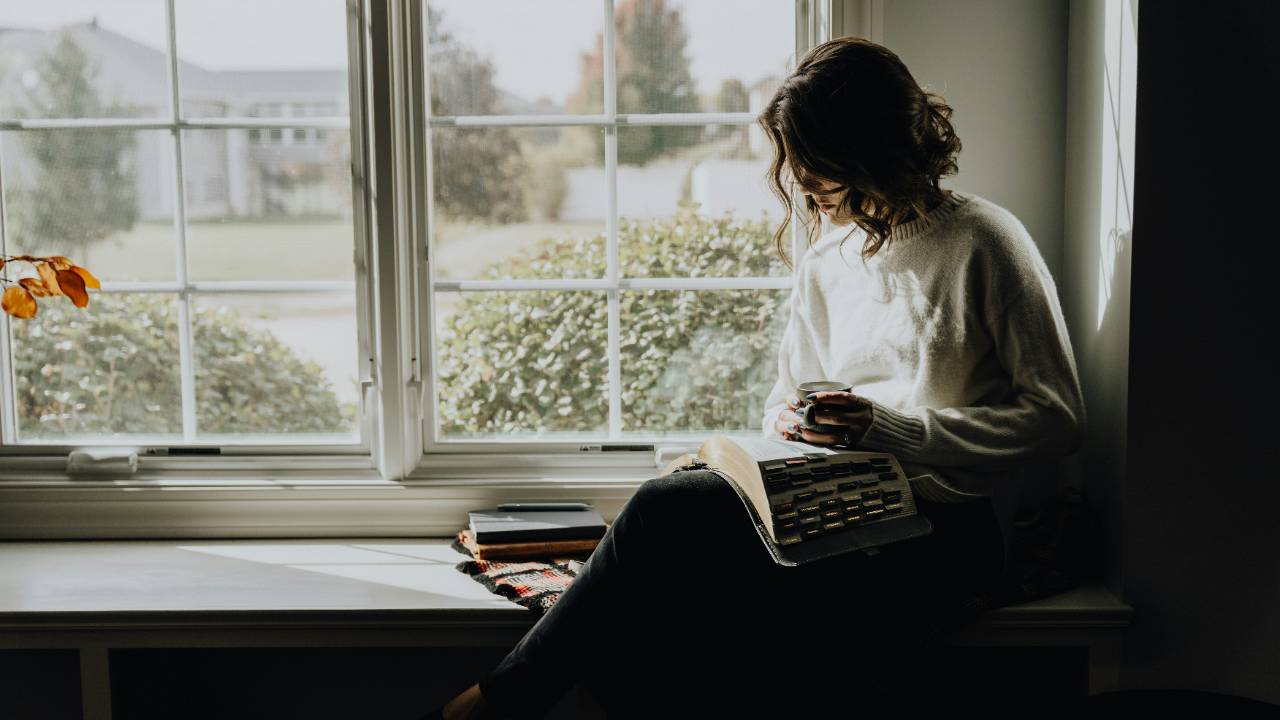 Cognitive Reframing: How to Change Negative Thoughts