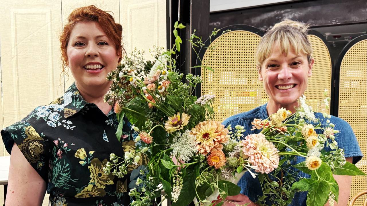 zinnia floral arrangement