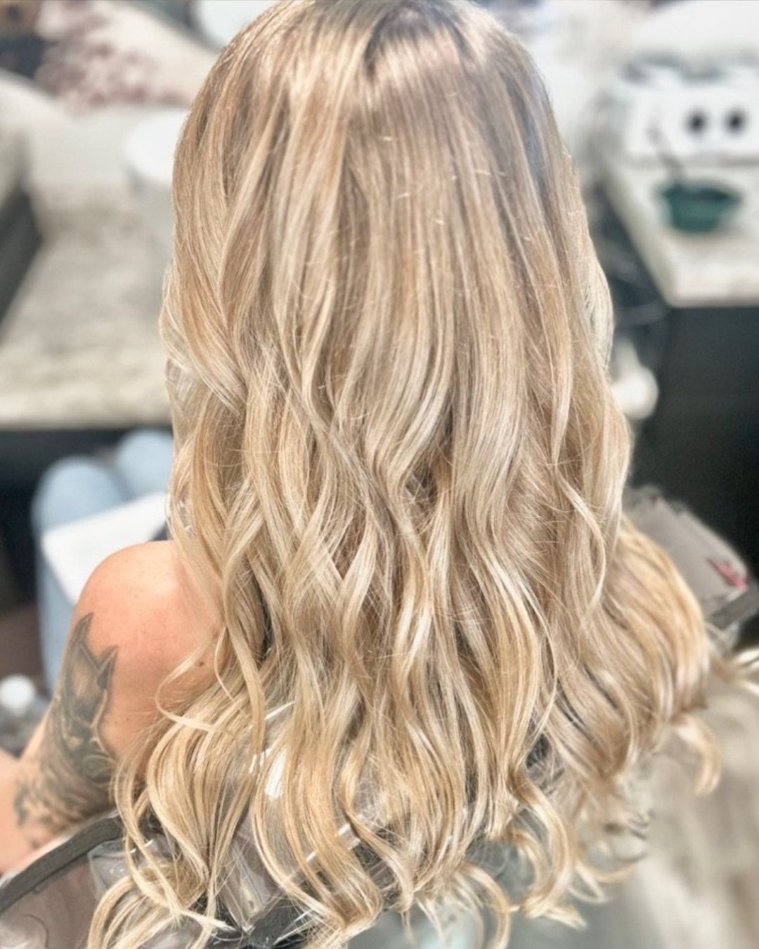 After: soft blended blonde waves