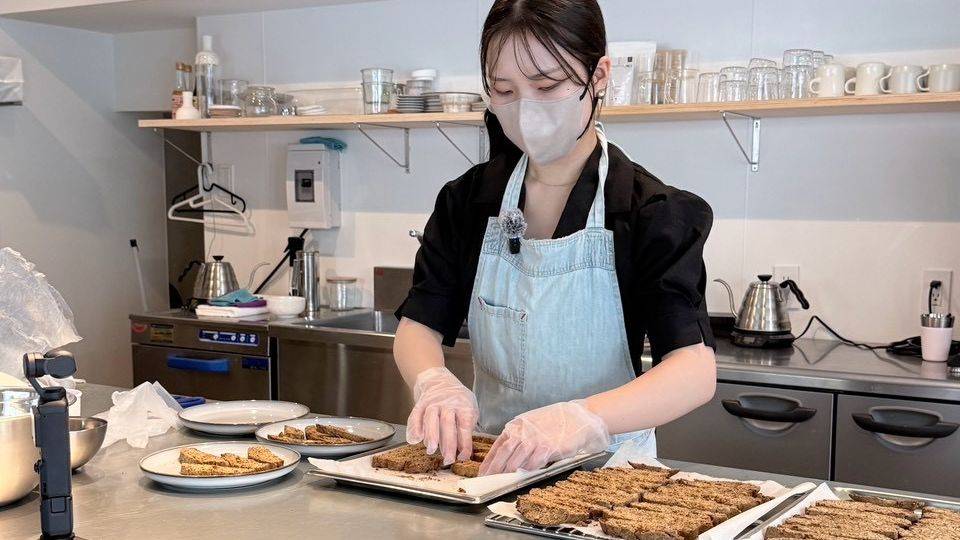 Zoomのライブで一緒に作る様子