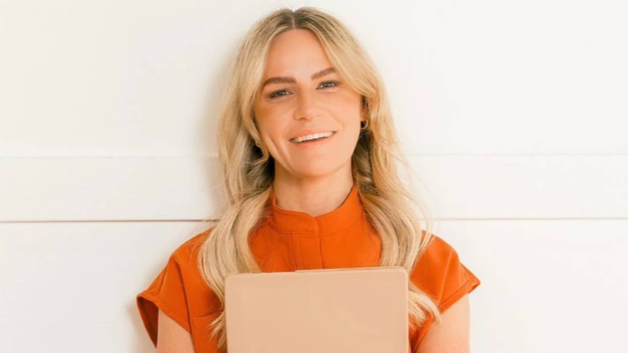 Dr. Kristen Stanley, board-certified pediatrician and founder of Ready Set Mom™