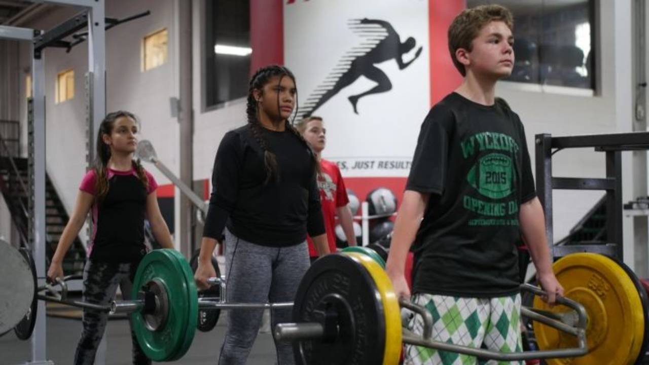 Is weightlifting safe for kids? What age is lifting appropriate?