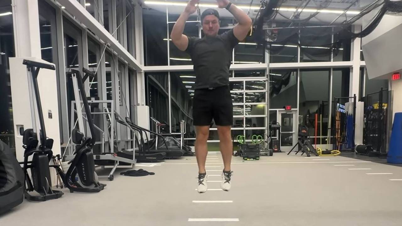 Snap Down to Vertical Jump