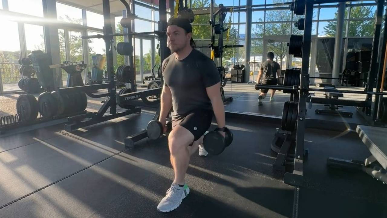 Dumbbell Forward Lunge