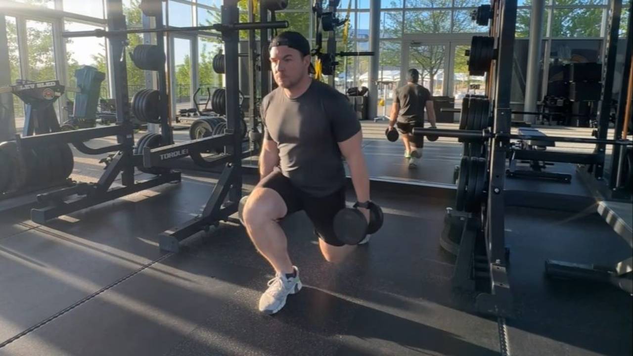Dumbbell Reverse Lunge