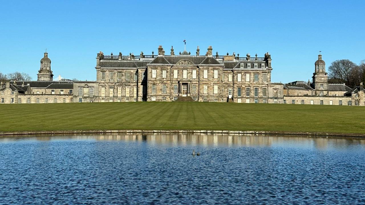 Spring into 2024 Discover Hopetoun House & Grounds