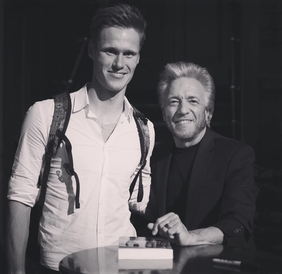 Bastiaan Kollen to unlock the Mindset for an Extraordinary Life Through coaching, courses, and events