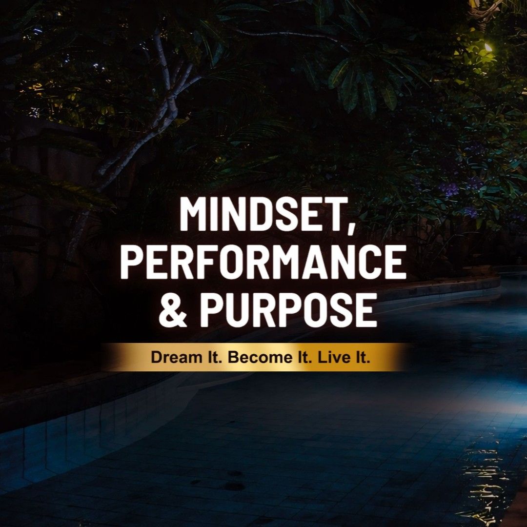 Person sitting under glowing tree at golden sunset — Dream it mindset clarity and vision coaching by Bastiaan Kollen